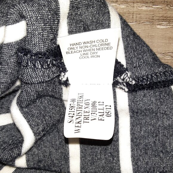 Banana Republic Skirt * Navy Blue w/White Stripes * Sz 14 EUC * T-Shirt Fabric - Picture 8 of 10